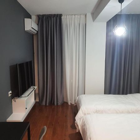 Modern Apartment Korca 3 Korce Exterior photo