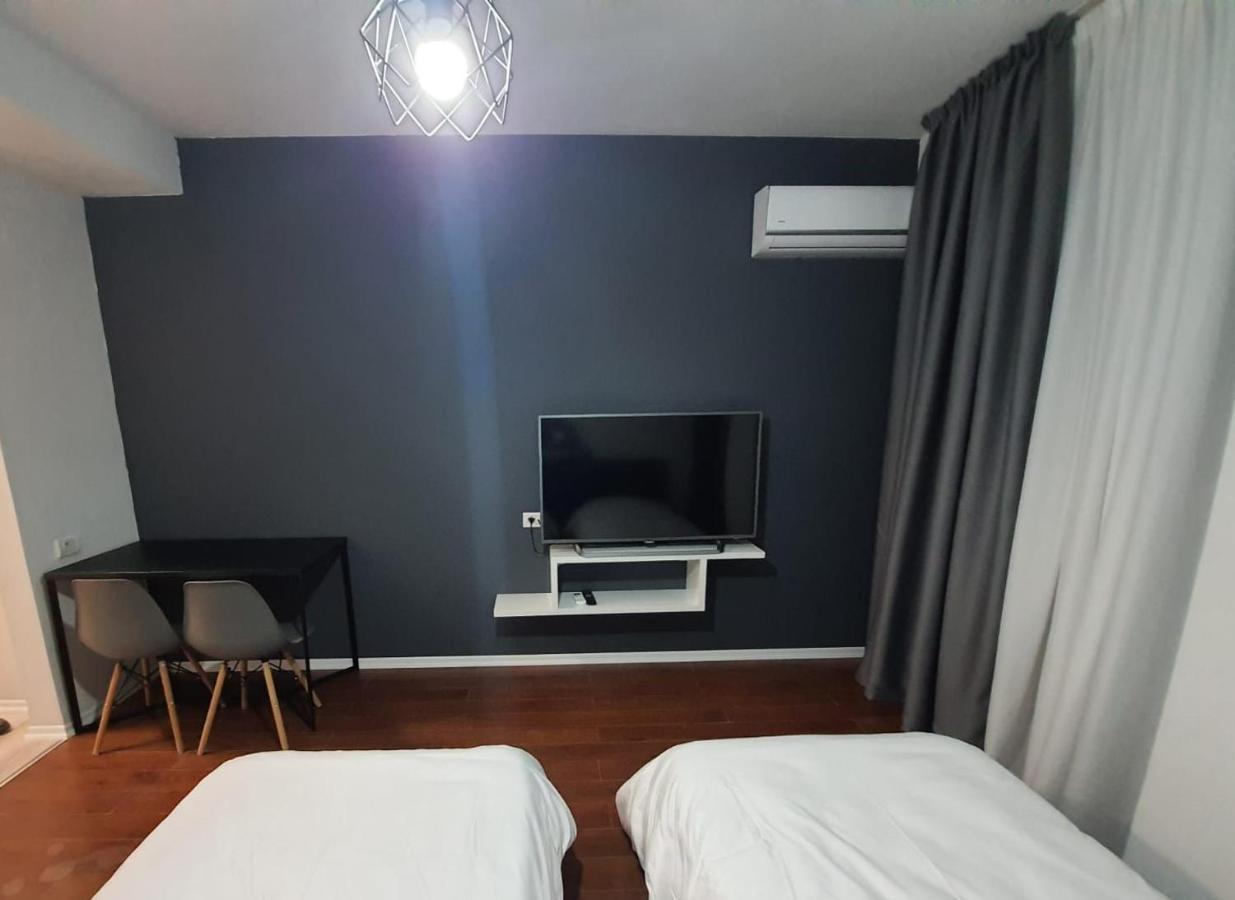 Modern Apartment Korca 3 Korce Exterior photo